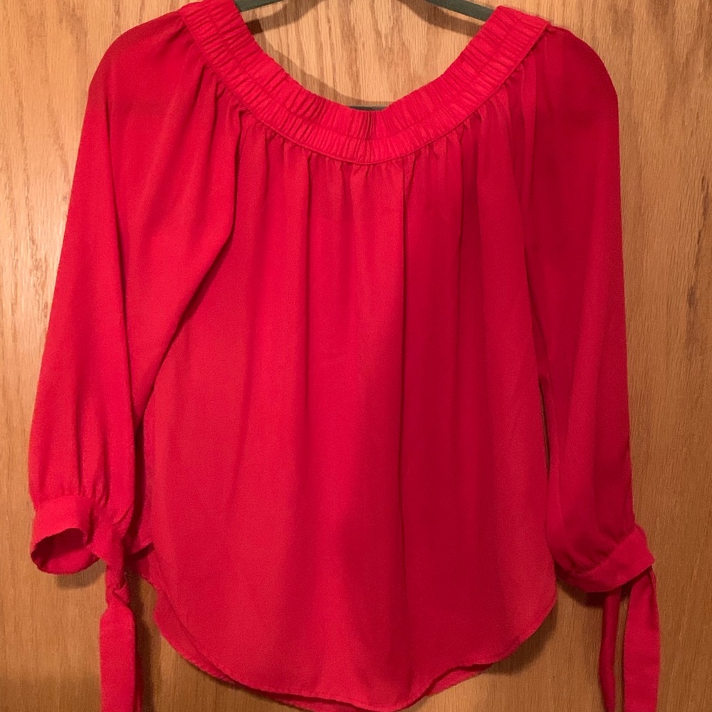 Off The Shoulder Red Polyester Top Tie Sleeves